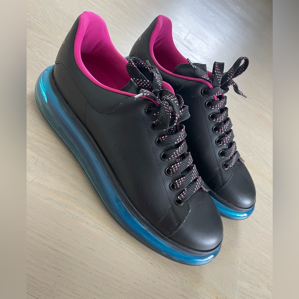 Alexander McQueen men’s sneaker
